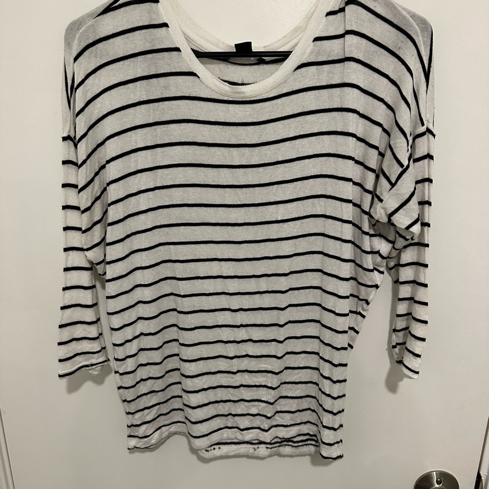 Forever 21 Black and White Boxy 3/4 Sleeve Tee